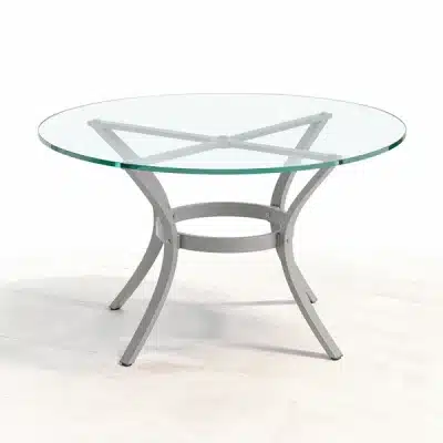 Mesa redonda de exterior o uso intenso
